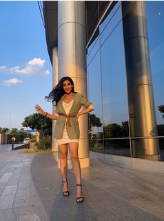 Parul Gulati feet photo thumbnail