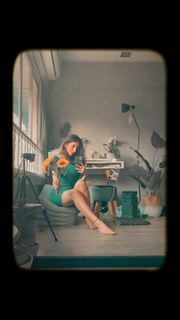 Parul Gulati feet photo thumbnail