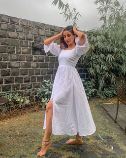 Parul Gulati feet photo thumbnail