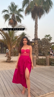 Parul Gulati feet photo thumbnail
