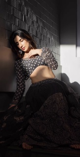 Parul Gulati feet photo thumbnail