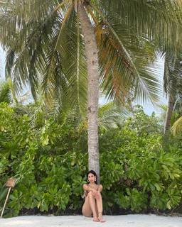 Parul Gulati feet photo thumbnail