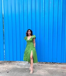 Parul Gulati feet photo thumbnail