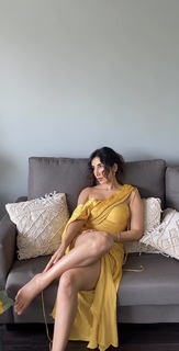 Parul Gulati feet photo thumbnail