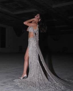 Parul Gulati feet photo thumbnail