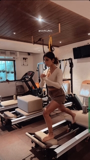 Parul Gulati feet photo thumbnail