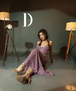 Parul Gulati feet photo thumbnail