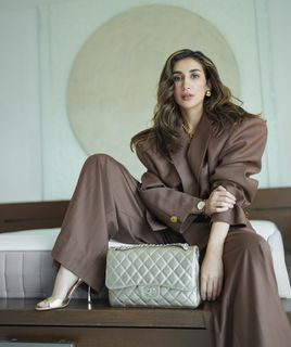 Parul Gulati feet photo thumbnail