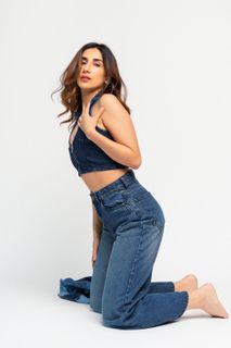 Parul Gulati feet photo thumbnail