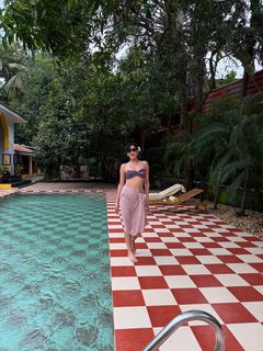 Parul Gulati feet photo thumbnail