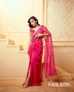 Parul Gulati feet photo thumbnail