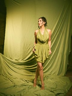 Parul Gulati feet photo 3