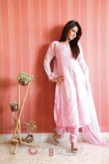 Parul Yadav feet photo 4