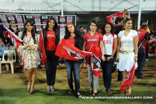 Parul Yadav feet photo 3