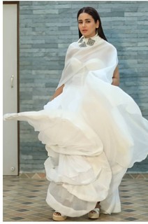 Parul Yadav feet photo 10