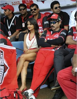 Parul Yadav feet photo 15