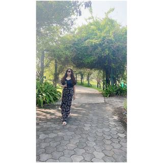 Parul Yadav feet photo 11