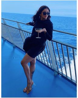 Parul Yadav feet photo 9