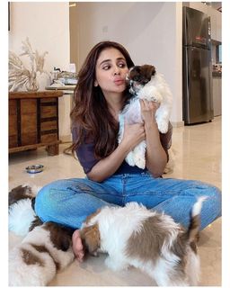 Parul Yadav feet photo 10