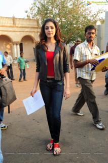 Parvati Melton feet photo 1