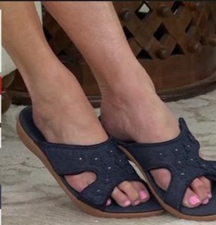 Pat James-Dementri feet photo 12