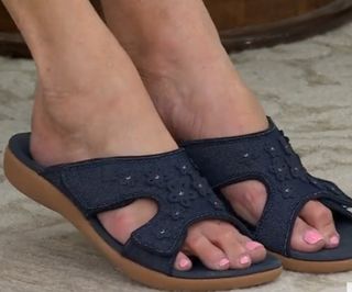 Pat James-Dementri feet photo 9