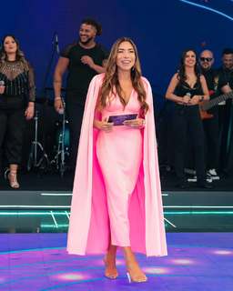 Patricia Abravanel feet photo thumbnail