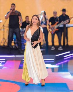 Patricia Abravanel feet photo thumbnail