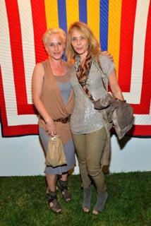 Patricia Arquette feet photo thumbnail