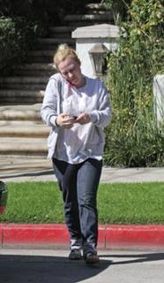 Patricia Arquette feet photo thumbnail