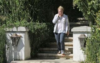 Patricia Arquette feet photo thumbnail