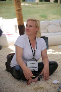 Patricia Arquette feet photo thumbnail