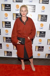 Patricia Arquette feet photo thumbnail