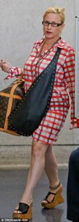 Patricia Arquette feet photo thumbnail