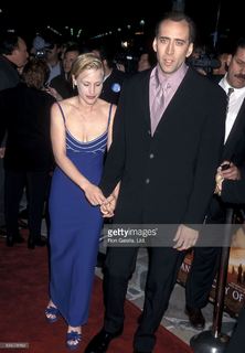 Patricia Arquette feet photo thumbnail