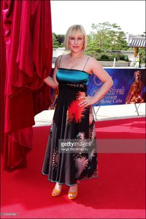 Patricia Arquette feet photo thumbnail