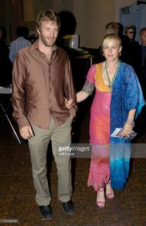 Patricia Arquette feet photo thumbnail