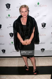Patricia Arquette feet photo thumbnail