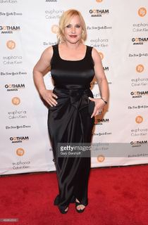 Patricia Arquette feet photo thumbnail
