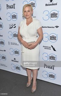 Patricia Arquette feet photo thumbnail