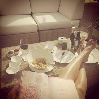 Patricia Conde feet photo thumbnail