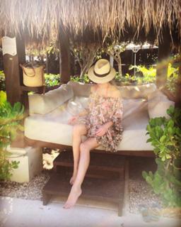 Patricia Conde feet photo thumbnail