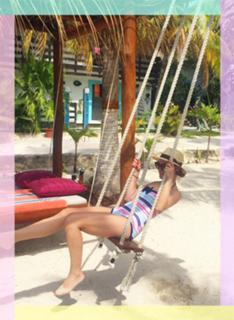 Patricia Conde feet photo thumbnail