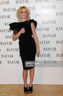 Patricia Conde feet photo thumbnail