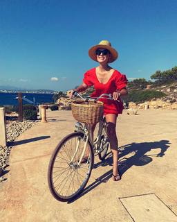 Patricia Conde feet photo thumbnail