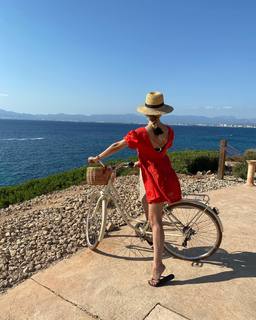 Patricia Conde feet photo thumbnail