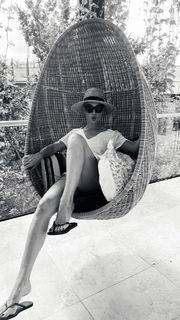 Patricia Conde feet photo thumbnail