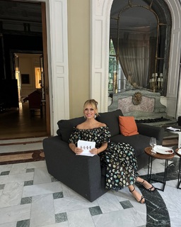 Patricia Conde feet photo thumbnail