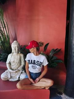 Patricia Conde feet photo thumbnail