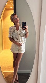 Patricia Conde feet photo thumbnail